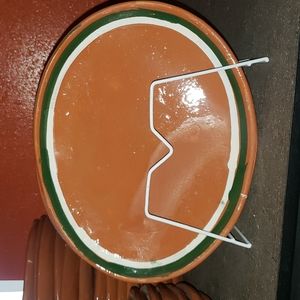 Flat clay plate / Plato de barro